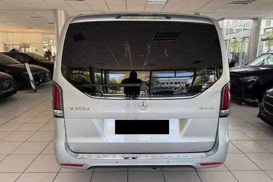 Mercedes V Klasa 300 d 9G-Tronic Exclusive długi