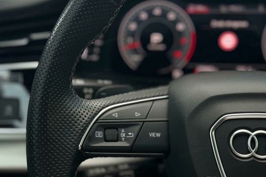 Audi Q8 55 TFSI mHEV Quattro Tiptronic