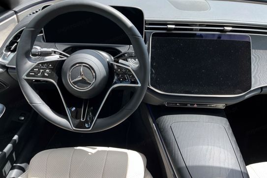 Mercedes Klasa E 220 d Avantgarde