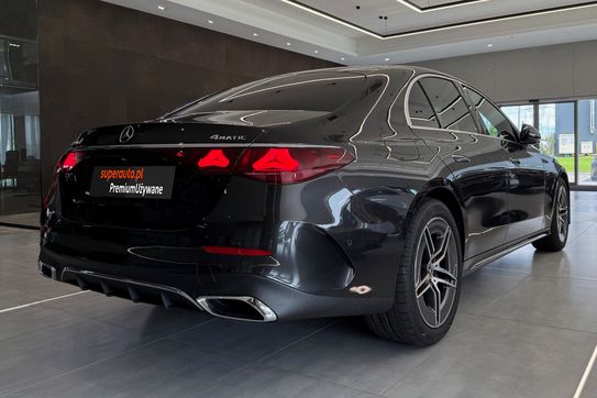 Mercedes E Klasa 200 4MATIC AMG Line