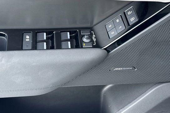 Land Rover Range Rover Velar P250 Dynamic SE