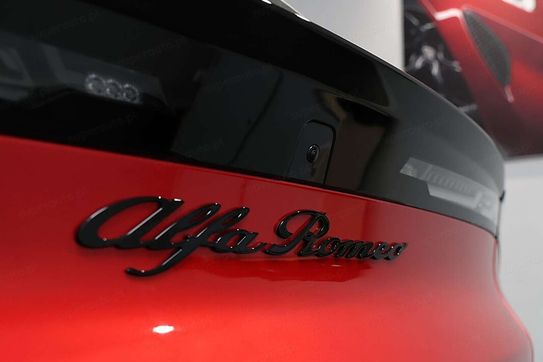 Alfa Romeo Junior Ibrida Ti