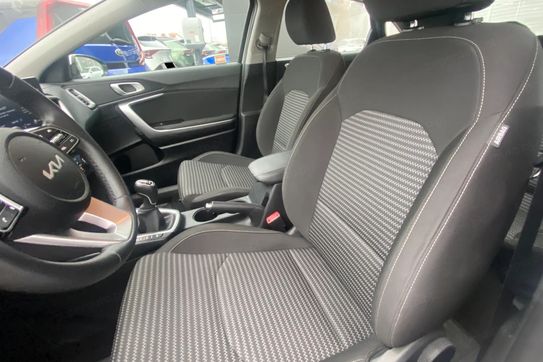Kia Ceed 1.5 T-GDI M