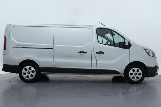 Renault Trafic L2H1 Extra AT9