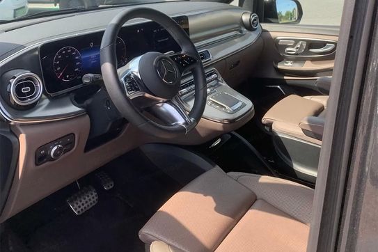 Mercedes V Klasa V300d Długi Avantgarde 4-Matic 9G-Tronic