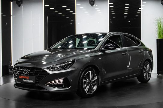 Hyundai i30 Fastback 1.5 T-GDI 48V Smart DCT