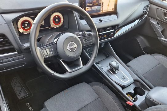 Nissan Qashqai 1.3 DIG-T N-Connecta Xtronic
