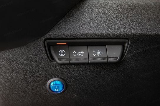 Renault Master L3 Zabudowa 10EP