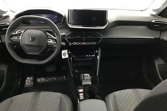 Peugeot 208 ALLURE 1.2 mHEV e-DCS6