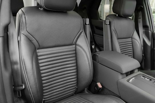 Land Rover Discovery V D250  Dynamic SE