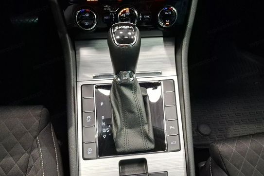 Skoda Superb 2.0 TDI DSG