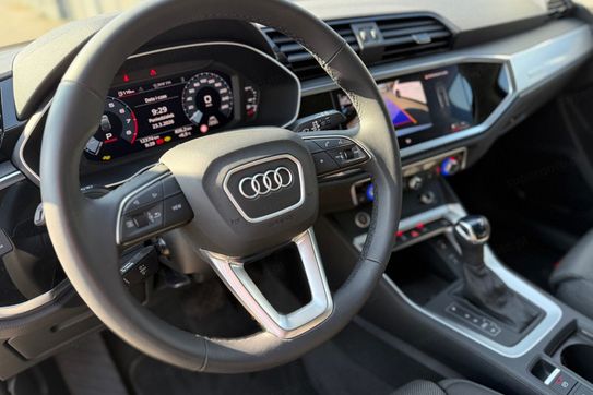 Audi Q3 35 TFSI mHEV S-Line S tronic