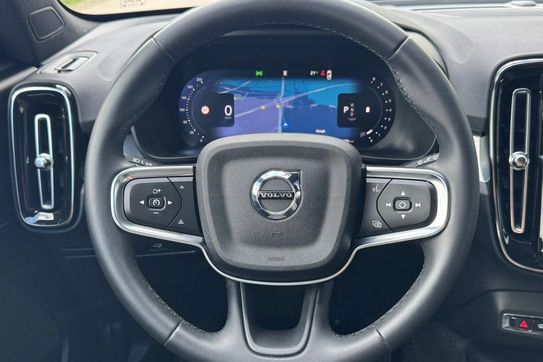 Volvo XC40 B3 Plus Dark aut