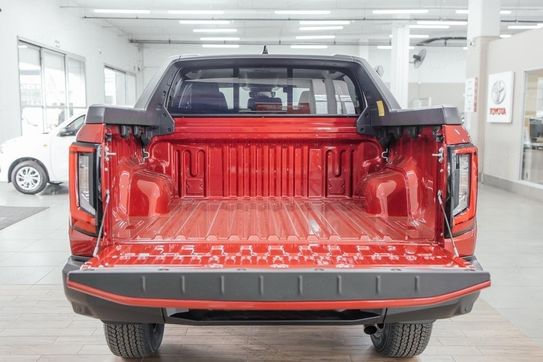 Toyota HiLux mHEV Double Cab Invincible 4x4 aut