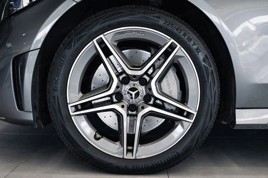 Mercedes Klasa C 300 4MATIC 9G-Tronic