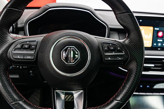 MG HS 1.5 T-GDI Exclusive DCT