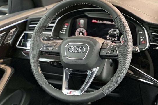 Audi Q8 SQ8 TFSI quattro