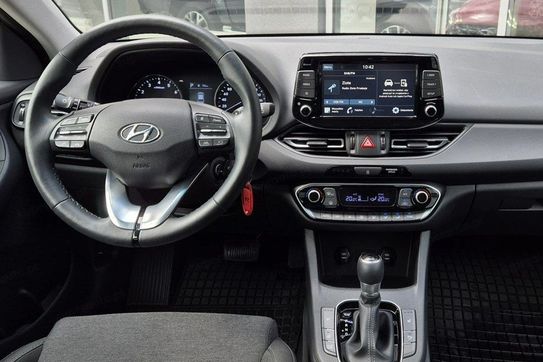 Hyundai i30 1.5 T-GDI 48V Smart DCT