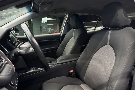 Toyota Camry 2.5 Hybrid Comfort CVT