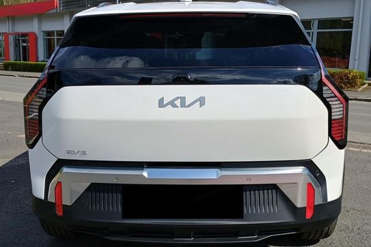 Kia EV3 81.4kWh Air