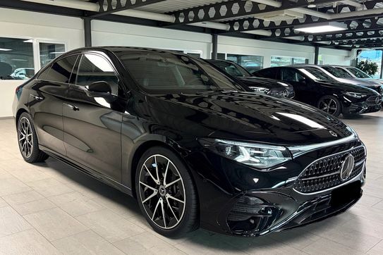 Mercedes CLA 200 AMG Line