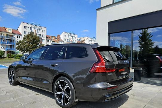 Volvo V60 B4 B Ultra Dark aut