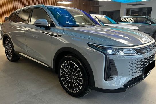 Omoda 9 1.5 Super Hybrid Exclusive AWD