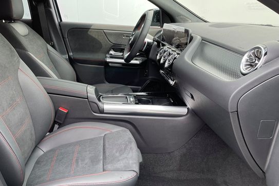 Mercedes GLA 200 AMG Line