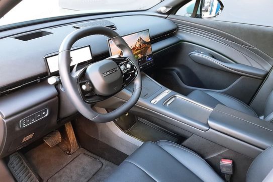 Omoda 7 1.5 t-Gdi Super Hybrid Luxury