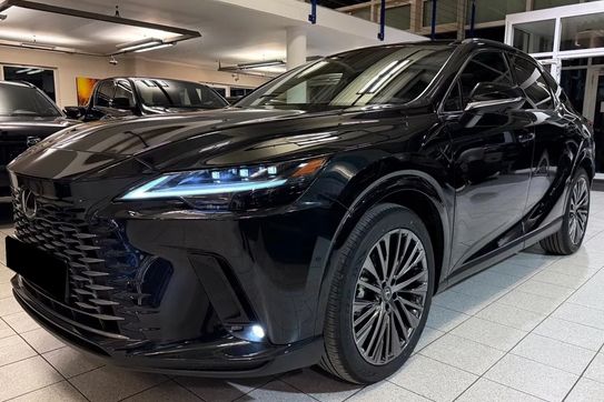Lexus RX 450h+ Omotenashi 2.5 Hybrid Plug-in