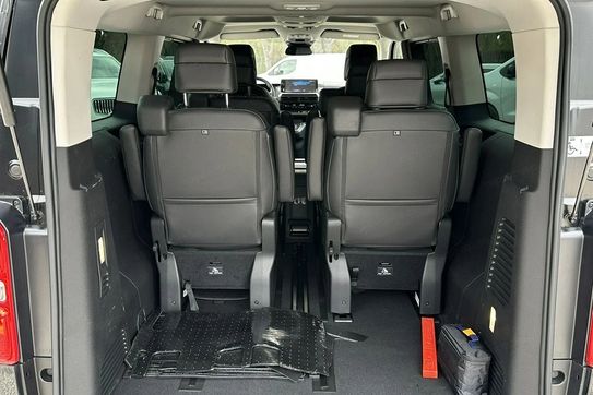 Peugeot Traveller XL L2H1 Business VIP