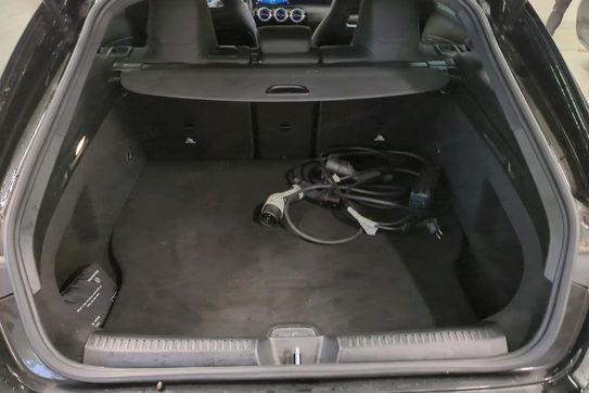 Mercedes CLA 250 e 8G-DCT