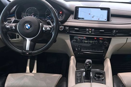 BMW X6 M50D