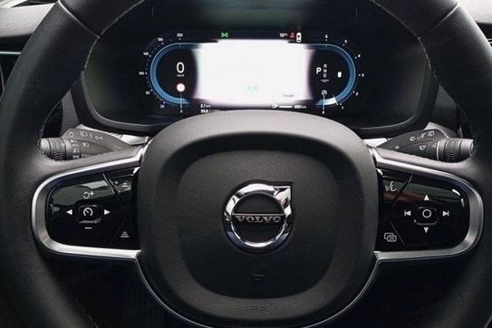 Volvo V60 B4 D R-Design