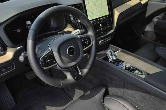 Volvo XC60 T8 Plug-In Hybrid AWD Ultra Dark