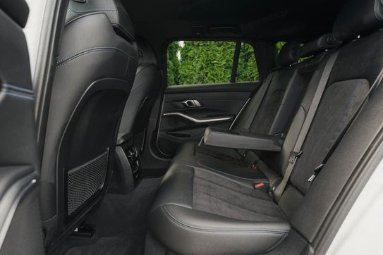 BMW Seria 3 320d xDrive mHEV M Sport aut