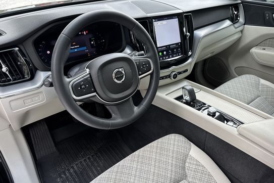 Volvo XC60 T6 Plug-In Hybrid AWD Core