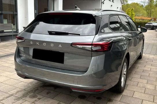 Skoda Superb Essence 2.0 TDI DSG