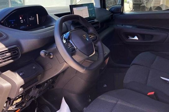 Peugeot Partner Van Long L2H1 EAT8