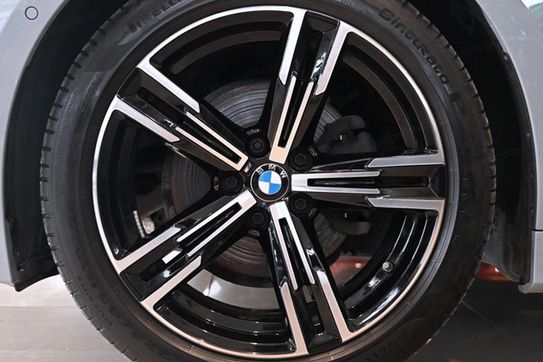 BMW Seria 3 320d xDrive M Sport