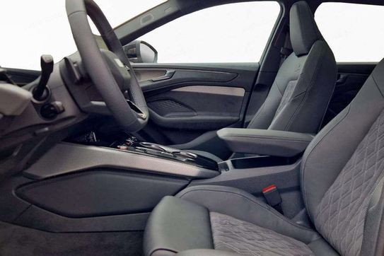 Audi A6 TDI quattro S line Avant