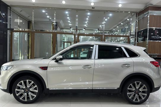 Hongqi HS5 2.0T AWD