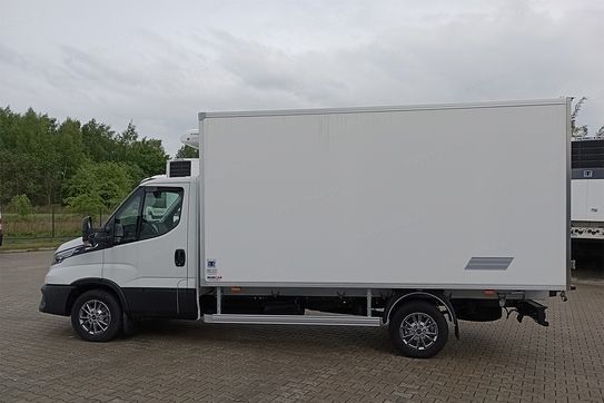 Iveco Daily 35S16H Kontener 8EP Izoterma Hi-Matic