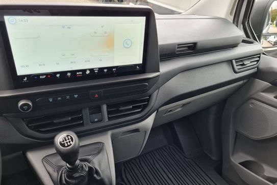 Ford Transit Custom Kombi M1 320 L2H1 Trend