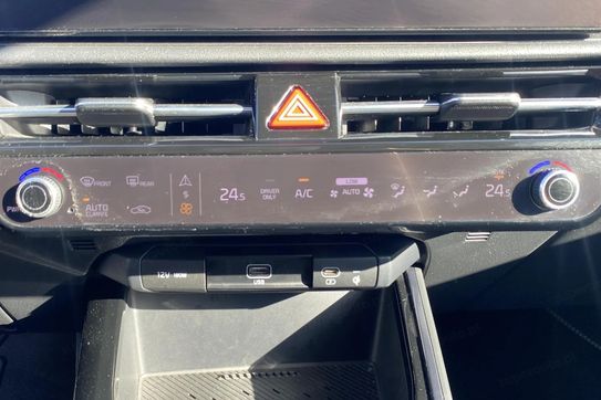 Kia Niro 1.6 GDI Hybrid L Business Line