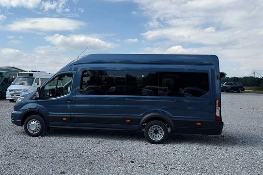 Ford Transit Autobus M2 460 L4H3 RWD Limited A10 RWD