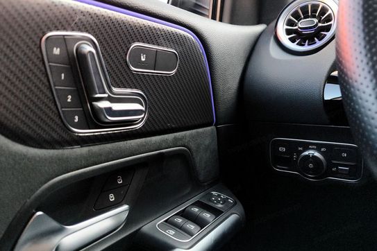 Mercedes B Klasa 220 4MATIC AMG Line