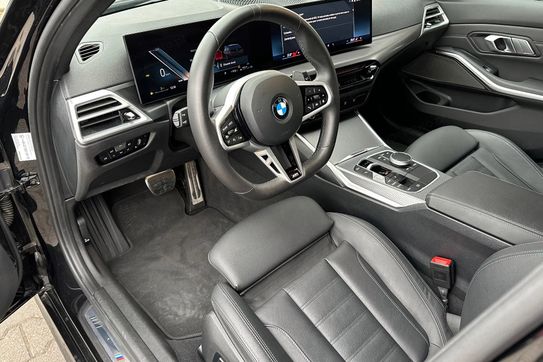 BMW Seria 3 Touring 320d xDrive M Sport
