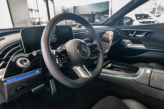 Mercedes E Klasa 220 d 4-Matic AMG