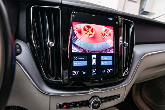 Volvo XC60 B4 D AWD Momentum Pro aut